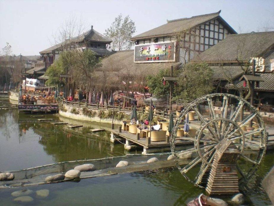 广药集团携白云山、康美药业向新疆地震灾区捐赠300万元救灾物资